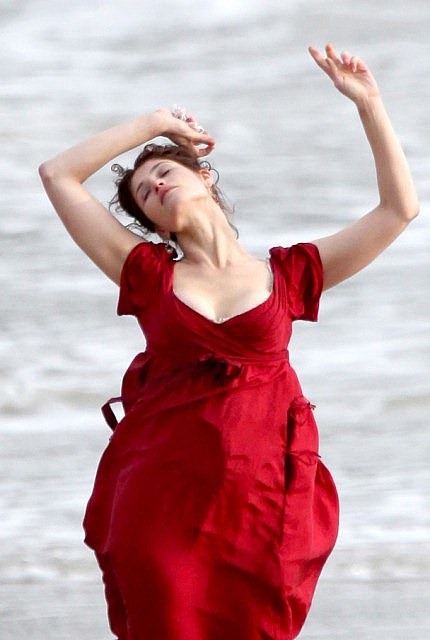 Gemma Arterton a Byzantium forgatásán 01