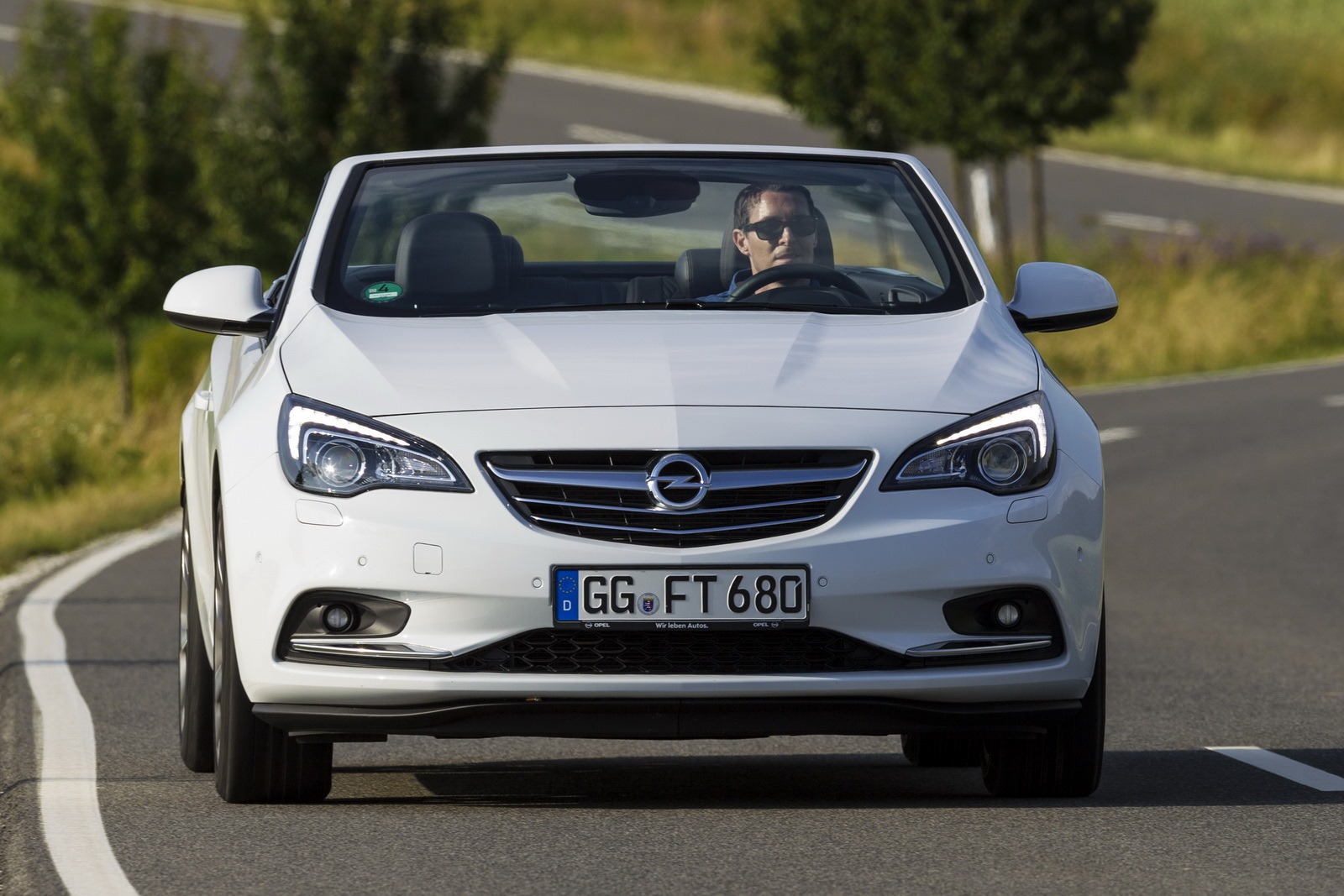 Opel-Cascada-4%25255B2%25255D.jpg