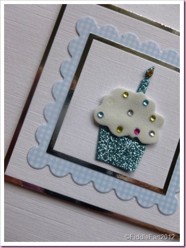 Gingham Cupcake card.