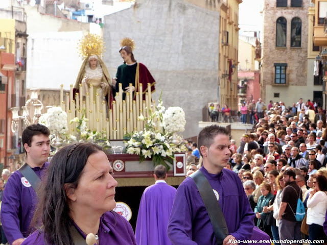 paso-nuestra-señora-de-la-amargura-con-juan-evangelista.JPG