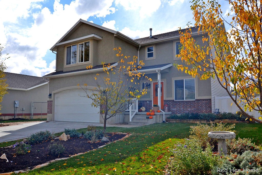 [2088_s_875_e_MLS_HID754213_ROOMMainExterior%255B3%255D.jpg]