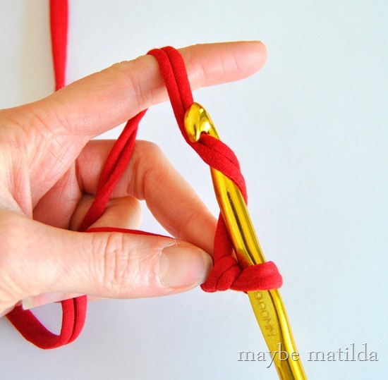 How to chain in crochet