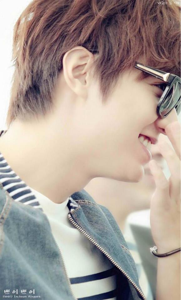 Lee Min Ho - My Everything: Lee Min Ho - Side View