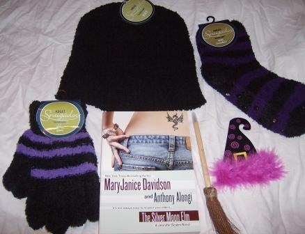 [Cyber_Monday_Prize_pack%255B3%255D.jpg]