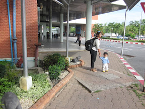 พู่กัน ณ ปัตตานี 1 เดินทาง