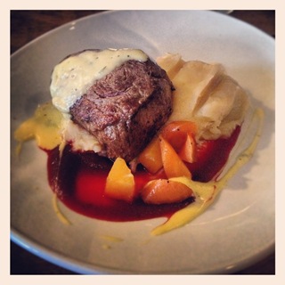 Fillet of beef with smoked mash and bearnaise sauce