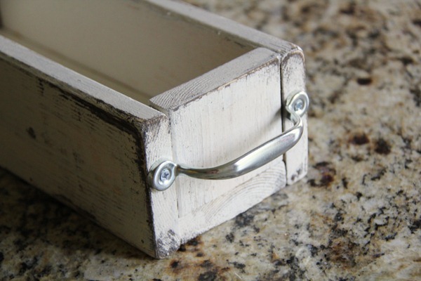 [diy%2520mason%2520jar%2520planter%2520box%255B4%255D.jpg]