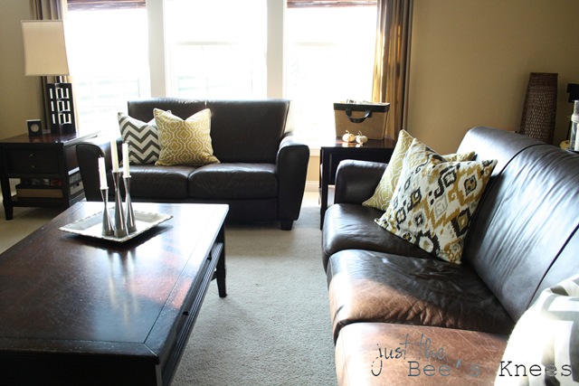 [living%2520room%2520pillows%255B5%255D.jpg]