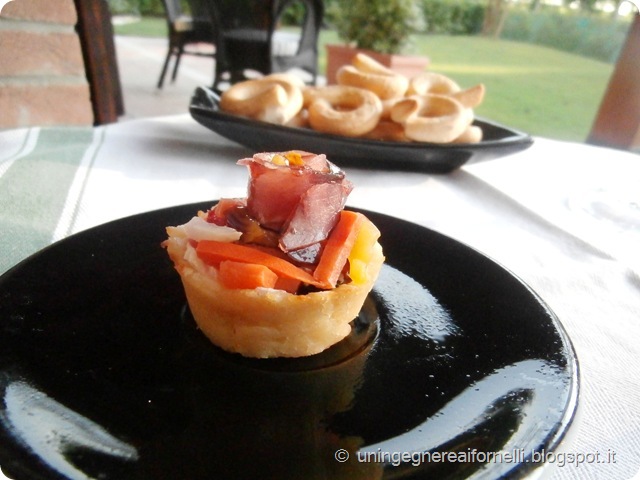 cestini pane parmigiano yogurt prosciutto crudo parmigiano insalatina ponti aceto balsamico formaggio cremoso spalmabilepesca nettarina cestini pane parmigiano yogurt prosciutto crudo parmigiano insalatina ponti aceto balsamico formaggio cremoso spalmabilepesca nettarina
