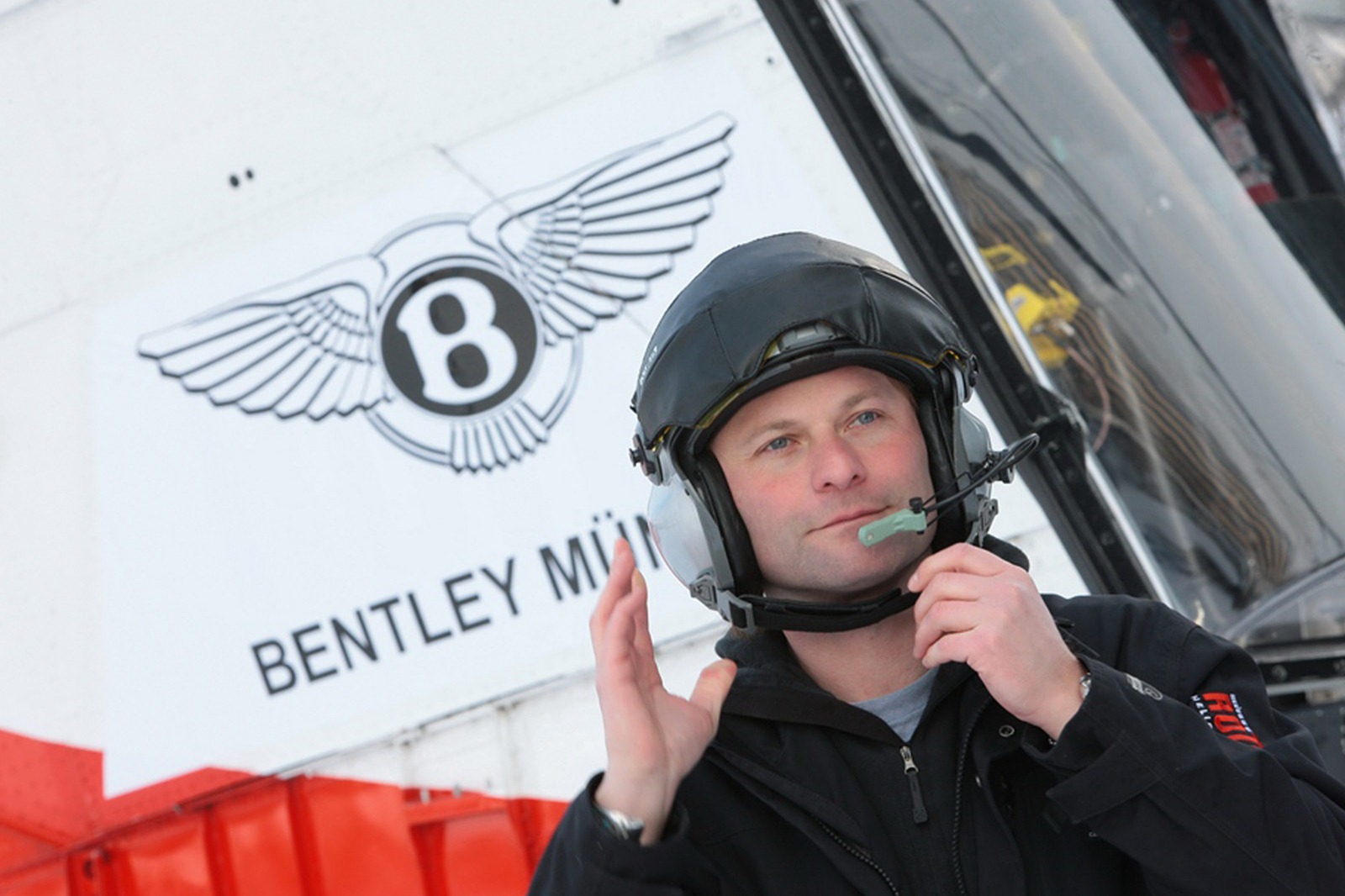 [Bentley-Continental-GT-Helicopter-6%255B5%255D.jpg]
