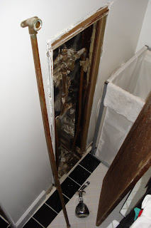 The shower head broke off in my hand, so I had to take the pipe for it out of the wall to fix it