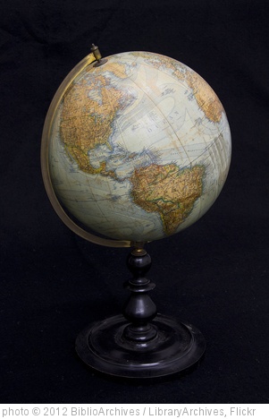 'Globe Terrestre' photo (c) 2012, BiblioArchives / LibraryArchives - license: http://creativecommons.org/licenses/by/2.0/