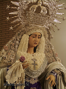maria-santisima-de-la-caridad-de-granada-besamanos-8-de-septiembre-festividad-liturgica-2013-alvaro-abril-vestimentas-(16).jpg