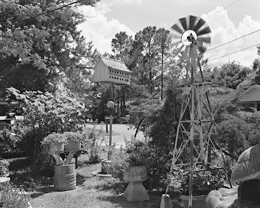 Jules Landry Garden, St. James, Louisiana, 2005. Jules Landry Garden, St. James, Louisiana, 2005.