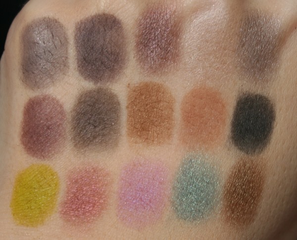 Mac Silver Ring Swatch Mac Silver Ring Swatch