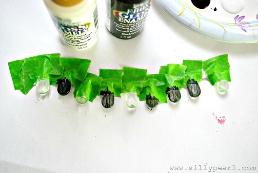 PaintedGlassNecklace13