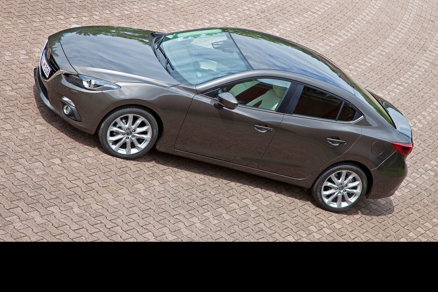 [2014-Mazda3-Sedan-15%255B2%255D.jpg]