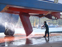 Lifting keel down
