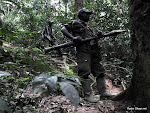 Des rebelles des FDLR dans la forêt de Pinga dans l’Est de la RDC, le 06/02/2009. Radio Okapi.net