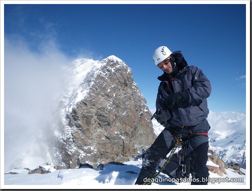 Corredor de La Fourche 350m AD  50º y Petit Pic 150m IV 60º (Midi d'Ossau, Portalet) 8928