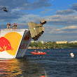 Фотоотчет с Red Bull Flugtag 2011