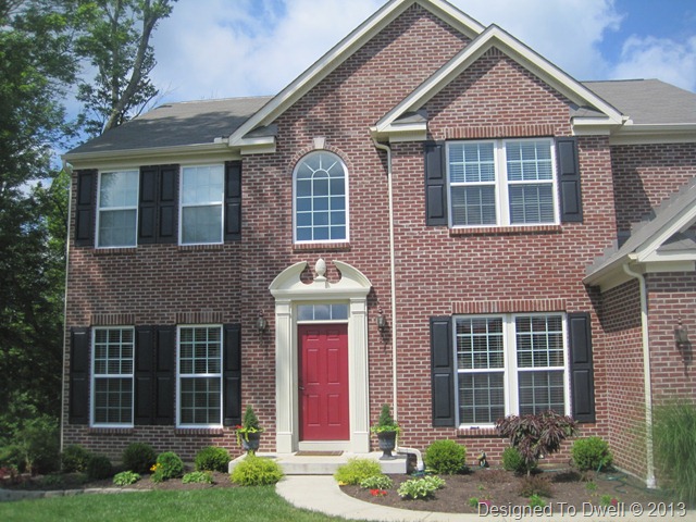 Traditional Brick Two Story IMG_3106