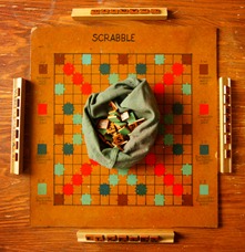 NACHGEMACHT - Spielekopien aus der DDR: Scrabble - Vom Vater zum Sohn zur Tochter