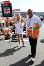 Wallpapers 2012 F1 Pit & Grid girls