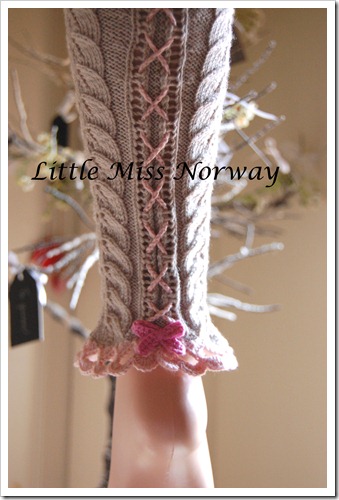 VM LEGWARMERS AW 12 VINTAGE CHALK 1