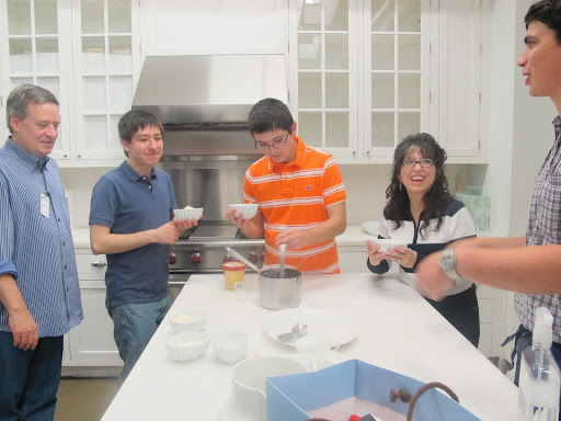 Everybody lines up to make sundaes