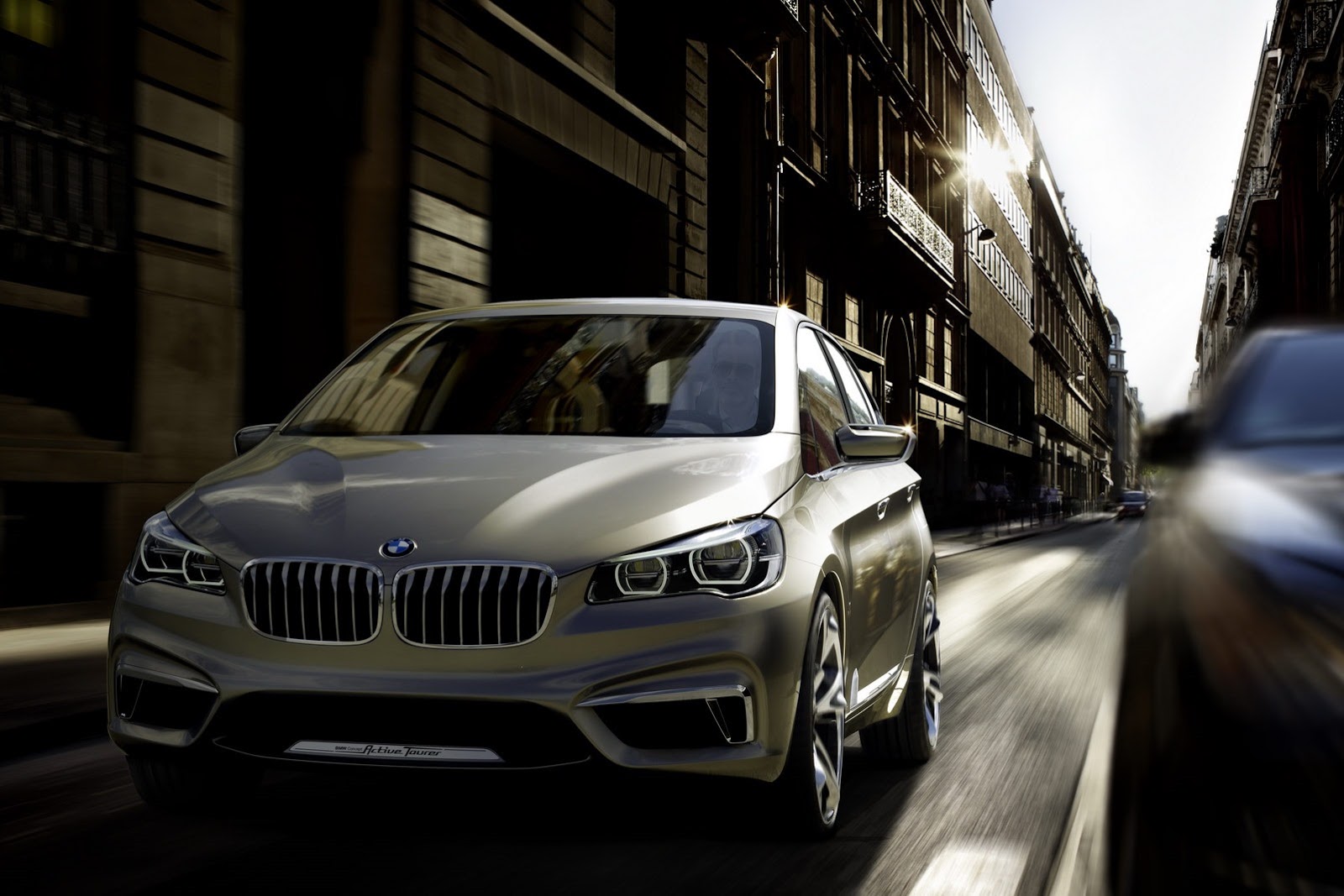 [BMW-Active-Tourer-Concept-3%255B2%255D.jpg]