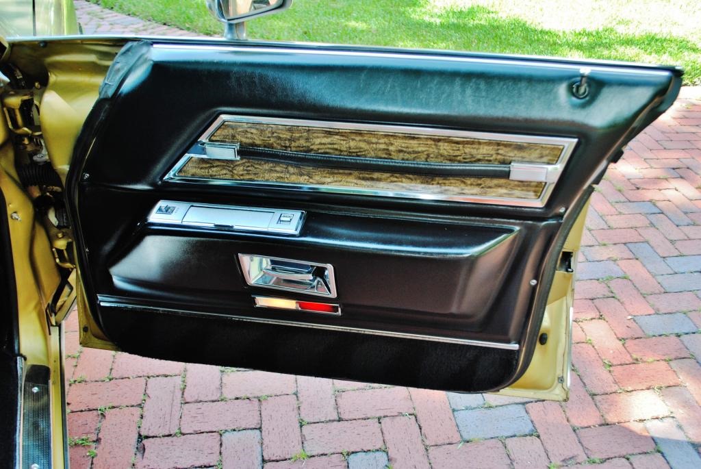 [1971-Cadillac-Fleetwood-El-Camino-25%255B2%255D.jpg]