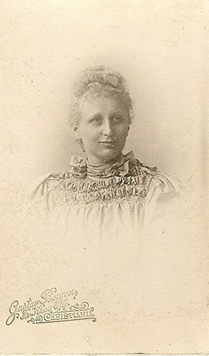 Blonde ladyCdV DL Antiques Blonde ladyCdV DL Antiques