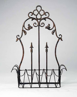 GCI3110 Mews Planter $198.00