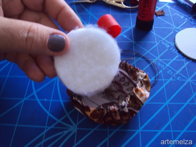 [porta%2520anel%2520de%2520fuxico-024%255B6%255D.jpg]