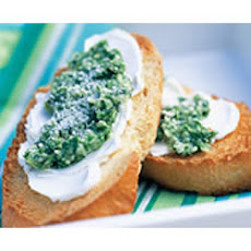 PHILADELPHIA Pesto Crostini