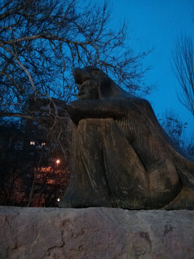 Monumento Hijo Halcón