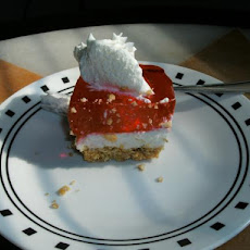 Strawberry Pretzel Salad