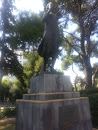 Dafnh Statue