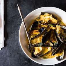 Mussels with Fennel, Italian Sausage & Pernod