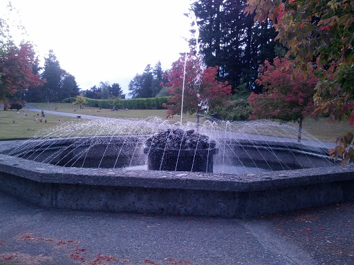 Woodlawn Cemetery Fountain