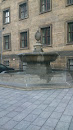 Brunnen vorm Rathaus