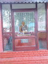 Rev. Manikdhiwela Sri Dewananda Thero Statue