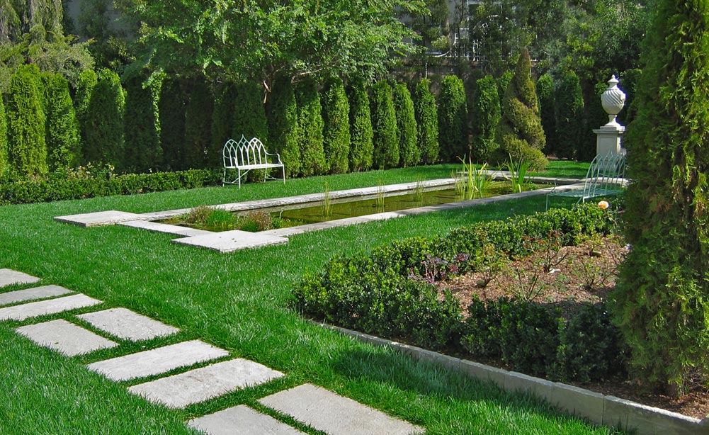 Hotchkiss and Assoc Landscape Contracting Inc. HOME