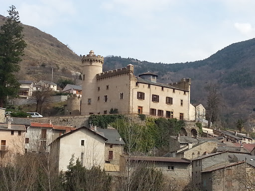 Chateau Du Village