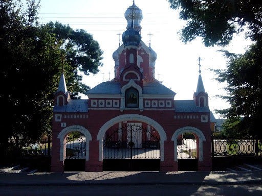 ворота православной церкви Дав-Город