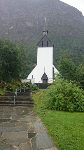 Høyanger Kirke