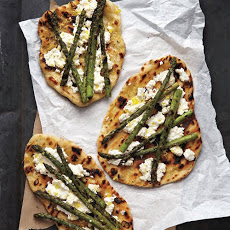 Grilled Asparagus and Ricotta Pizza