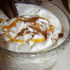 Creamy Caramel Hot Apple Cider for a Chilly Night