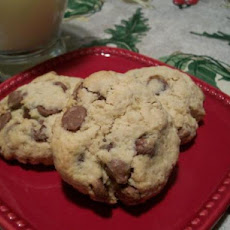 Crispy Yummy Chocolate Oatmeal Cookies